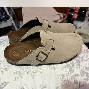 White Mountain Women's Beige Suede Mules